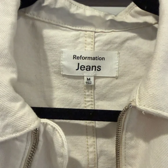 Reformation Kinsley Cropped Bomber Jacket - Picture 4 of 5